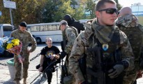 ukraine-azov-neonazi-fighters